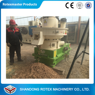 Chine Chaîne de production en bois complète de granule de machine de granule de biomasse de capacité de 1-1.5 tonnes/H usine