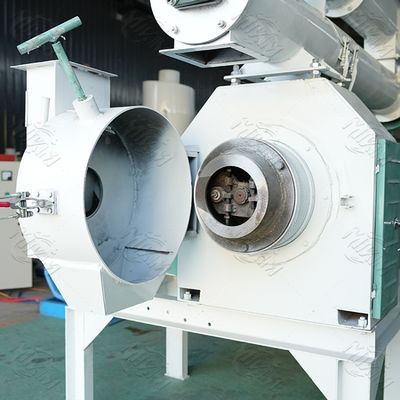 Petite alimentation de poulet automatisée faisant à machine la machine 350-450kg/H de granule d'alimentation des animaux