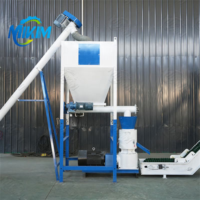 Ferme, élevage, volaille domestique, bovins, ovins et chevaux ligne de production de granulés pour aliments pour chevaux