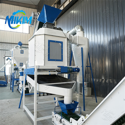 Équipement de ligne de production de granulés d'aliments pour volailles durable, efficace et stable, adapté aux poulets, canards et moutons.