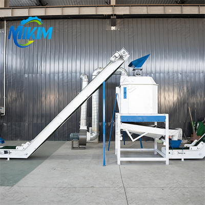 Machines d'alimentation entièrement automatiques, ligne de production de granulés pour volaille pour les fermes.