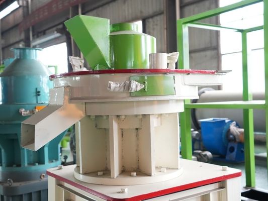 Le bois 4Cr13 d'acier inoxydable granule l'arachide Shell Grass Pellet Maker 0.8t/H de machine