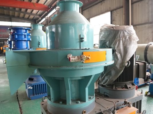 particule de Chip Wood Pellets Machine Cylindrical de feuille de 4mm 8mm pour la noix de coco Shell