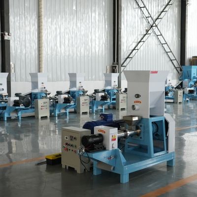 Chaîne de production de machine de processus d'aliment pour animaux familiers d'alimentation de granule de Cat Dog Float Fish Mill pleine