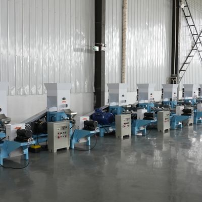 La vitesse a ajusté la capacité élevée de flottement de machine de cylindre réchauffeur de poissons