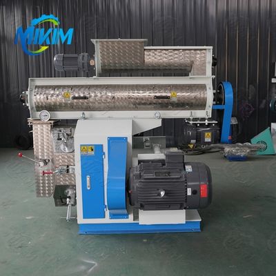 Machine flottante de granule d'alimentation de poissons pour la fabrication de nourriture de crevette de poisson-chat d'animal de ferme