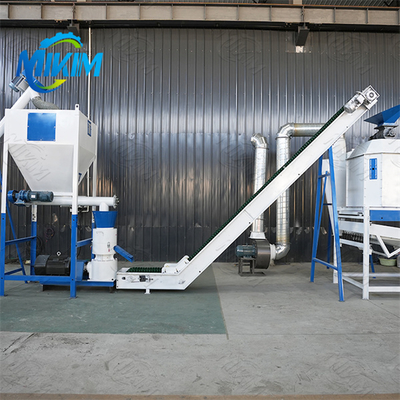 Ligne de production de granulés d'aliments économe en énergie, équipement entièrement automatique, adapté aux élevages avicoles de différentes tailles, hautement automatisé.